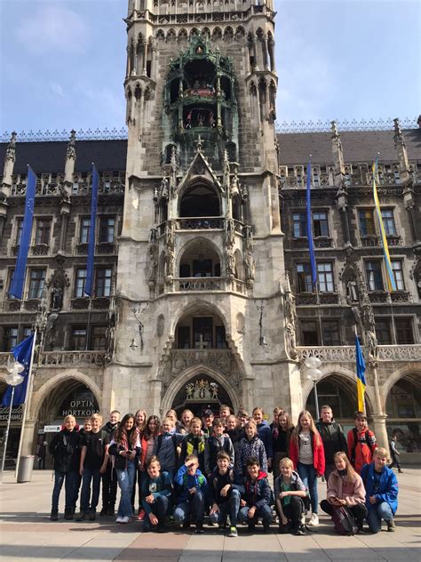 Mittelschule Esternberg Ronja Räubertochter auf der Bühne