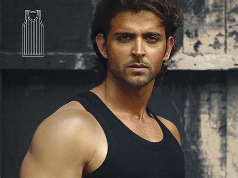 Sie haben zwei gemeinsame söhne, die 2006 und 2008 geboren wurden. Hrithik Roshan: Bollywood Smart Actor Hrithik Roshan Hot ...