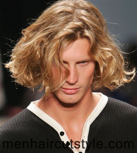 What Factors To Consider While Choosing Hair Cut For Men With Long Hair
