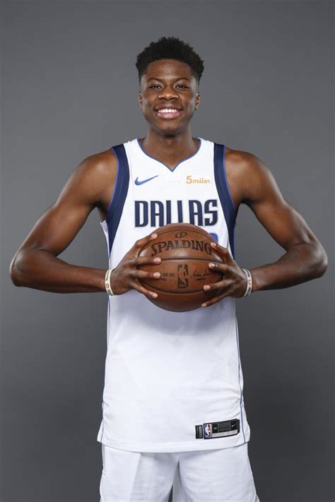 The greek freak brings it home. After claiming Giannis Antetokounmpo's brother, Lakers ...