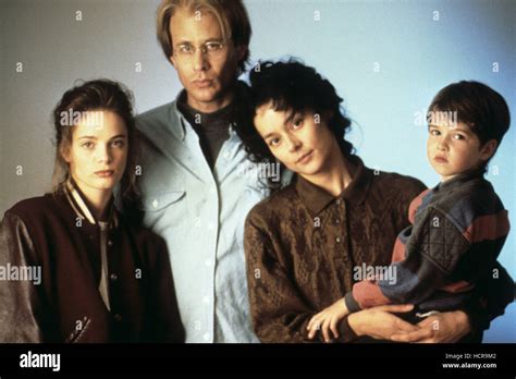 BODY SNATCHERS, from left: Gabrielle Anwar, Terry Kinney, Meg Tilly