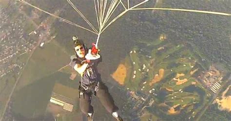 If you're aged between 16 and 18, you'll need the signed consent of a parent or legal our youngest jumpers who can take part in a tandem skydive is set by british skydiving, who are the british national governing body for skydiving in the uk. Monroe Township man dies in South Jersey skydiving ...