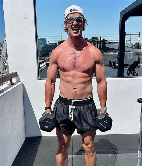 Patrick Schwarzenegger Shirtless 3 Photos Male Celeb Nudes