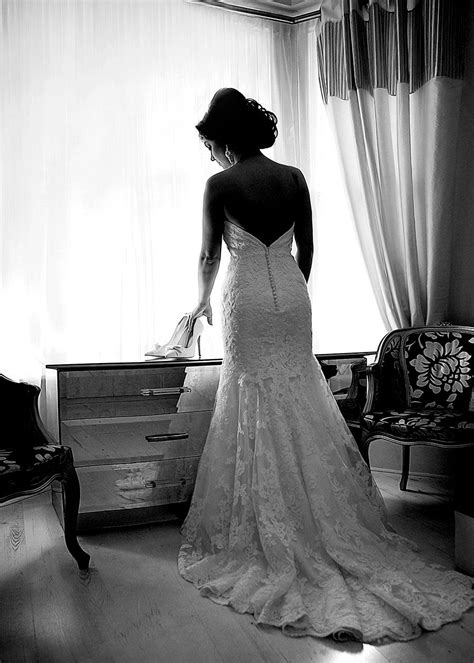 53 Beautiful Fun And Stunning Photos Of The Bride On Her Wedding Day Bride Black White