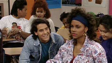 Saved By The Bell Lark Voorhies Slighted By Sequel Series Ghosting