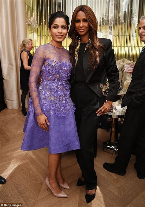Lesen sie rezensionen und informieren sie sich über beteiligte personen. David Bowie's wife Iman lied to get to US from Kenya to ...