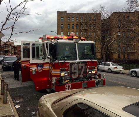 New Fdny Engine 97 Onscene Operating First Due Onscene Of Flickr
