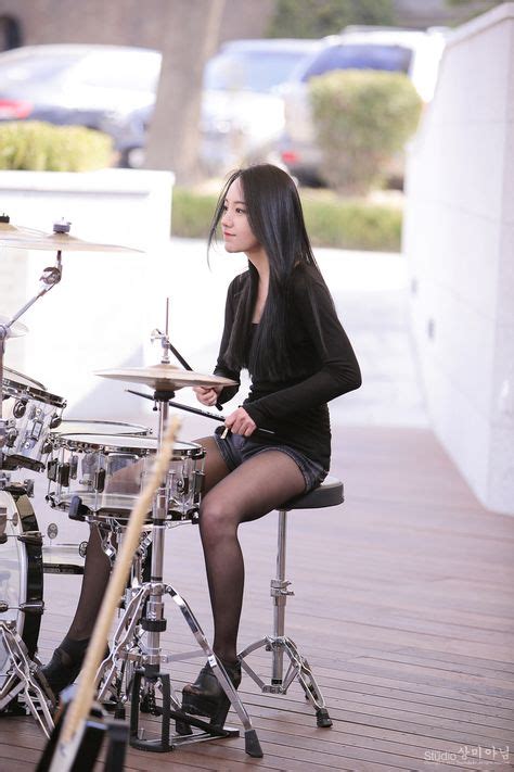 17 A Yeon Drummer Ideas Drummer Female Drummer Very Good Girls