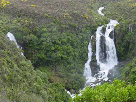 Waipunga Falls Dramatic Roadside Waterfall Near Taupo