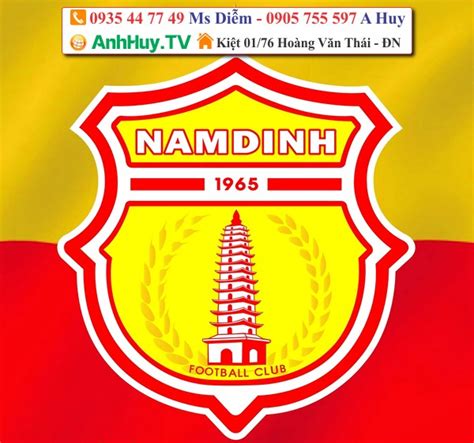 Mỗi đội bóng thường được nhận diện thông qua màu sắc áo và logo của mỗi đội, logo của đội bóng thường có những biểu tượng khác nhau tạo nên sự đặc trưng của mỗi đội. In logo lên áo Nhận đặt in logo decal nhiệt ép áo thun, áo ...