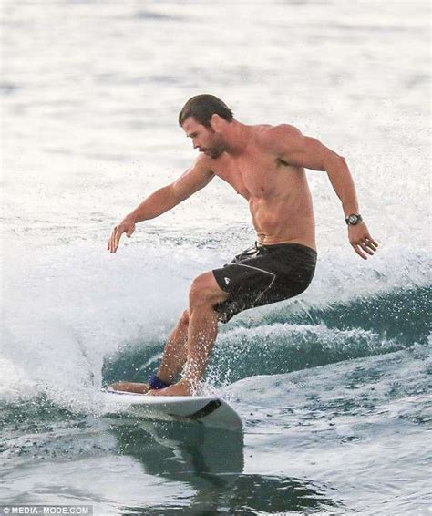 Chris Hemsworth Flaunts His Washboard Abs Surfing In Byron Bay Daily