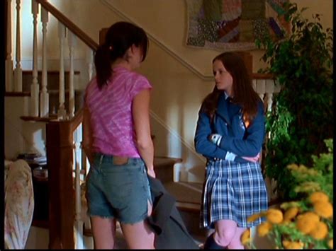 1X02 The Lorelais First Tag At Chilton Gilmore Girls Image