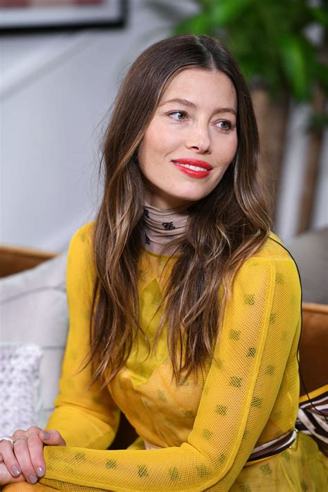 #limetown has a new home on 'cruel summer': Jessica Biel has a hot fucking body - Celeblr