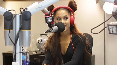 Ariana Grande Shoots Down Djs Sexist Qs In Radio Interview Youtube