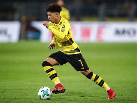 Latest on borussia dortmund forward jadon sancho including news, stats, videos, highlights and more on espn. BVB-Juwel Jadon Sancho: Vorne hui - und hinten auch