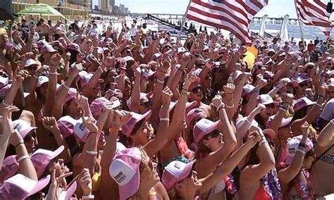 Panama City Beach Sets Record For Worlds Largest Bikini Parade