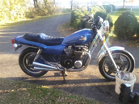 The combination of a wide silver stripe. 1982 Honda Nighthawk 650 Project 25,925 Miles No Title ...