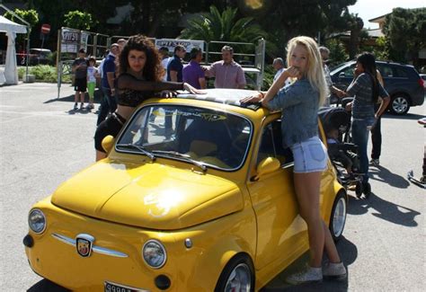Fiat 500 women フィアット フィアット500 アバルト