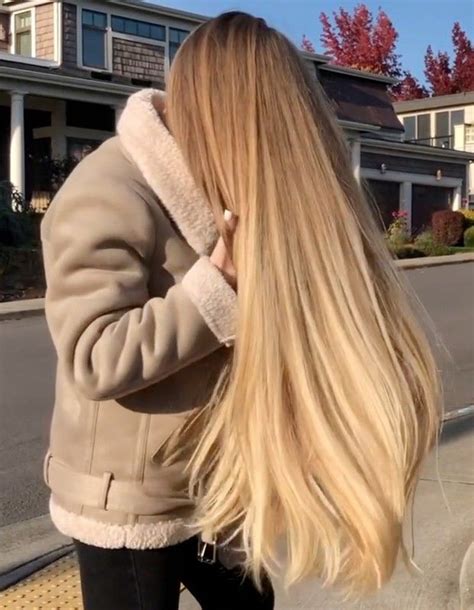 Video Alenas Beautiful Blonde Walk Long Hair Styles Waist Length