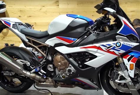 .bmw via divisi i mereka, bmw juga melirik peluang untuk memproduksi sepeda motor listrik. BMW S1000RR | Info Sepeda Motor
