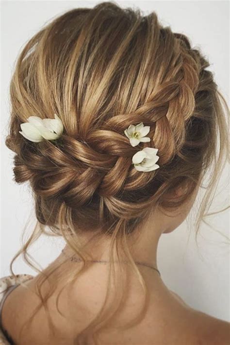 Top 85 Bridal Hairstyles That Needs To Be In Every Brides Gallery Shaadisaga Penteados