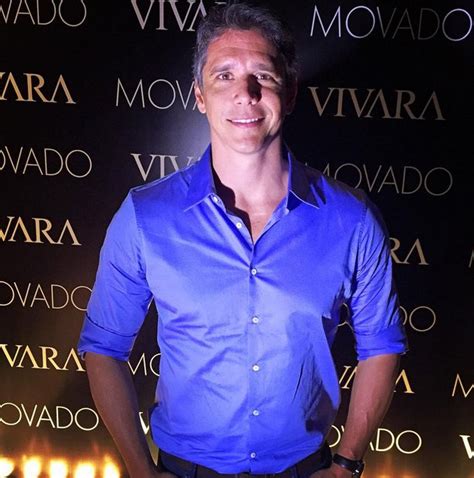 Márcio Garcia renova contrato com a Globo