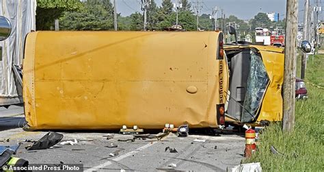 Pennsylvania School Bus Crash Sends A Dozen To Hospital Daily Mail Online