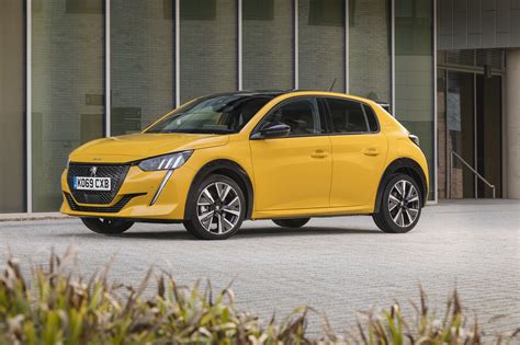 Discover peugeot city cars, family cars and suvs. ROAD TEST - Peugeot 208 GT - UK News Group