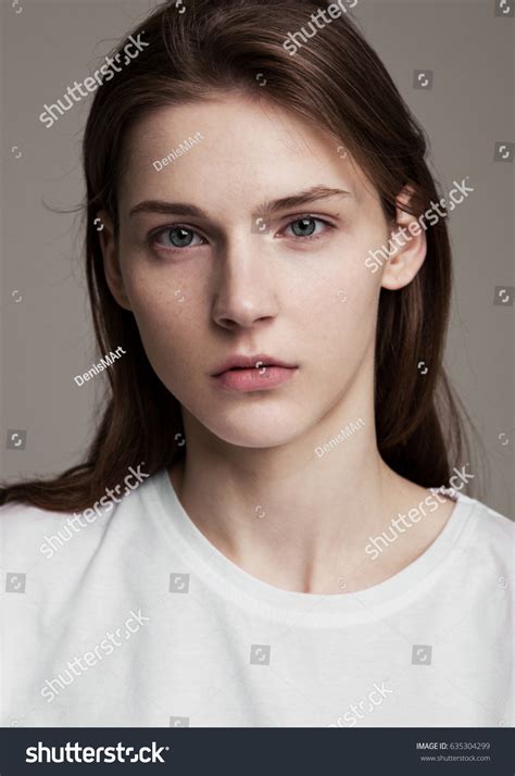 Model Test Portrait Young Beautiful Fashion Stock Photo 635304299