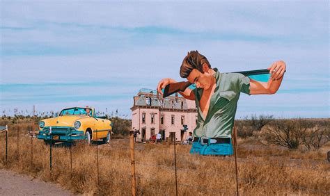 James Dean ‚giant‘ Mural Highway Art In Marfa Texas I Heart Alice