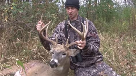 150 Big Buck Shot With The Bow In Wisconsin Youtube