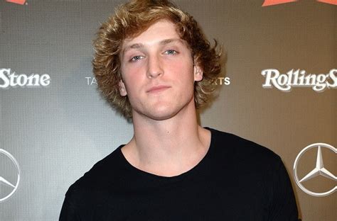 To help visualize his height, we've included a side by side comparison with other celebrities! Logan Paul Net Worth, Height, Age and More - Net Worth Culture