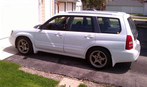 Used 2004 subaru forester 2.5xt with awd, roof rack, keyless entry, fog lights, heated seats, alloy wheels, heated mirrors, 16 inch wheels, and sport. 2004 Subaru Forester - Pictures - CarGurus