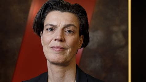 Carolin emcke was born on august 18th, 1967 in mülheim an der ruhr. Carolin Emcke über ihr Bühnenprogramm | NDR.de - NDR ...