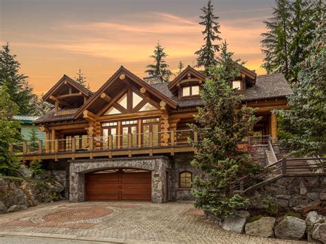 Cozy Whistler Log Cabin British Columbia Luxury Homes Mansions For