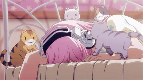 аниме персонажи в постели
