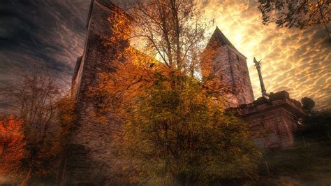 壁紙 神秘的な城、木々、雲、秋、夕暮れ 3840x2160 Uhd 4k 無料のデスクトップの背景 画像