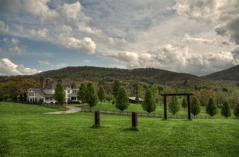 Top Wedding Venues In The Blue Ridge Mountains
