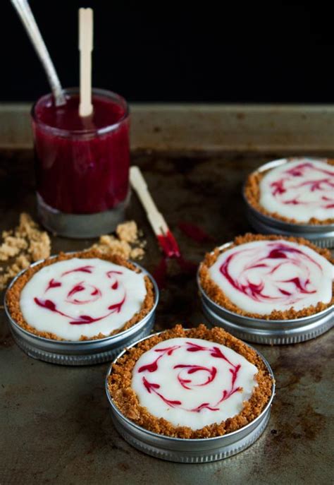 America's best christmas desserts ship nationwide on goldbelly®. Mini White Chocolate Raspberry Tarts