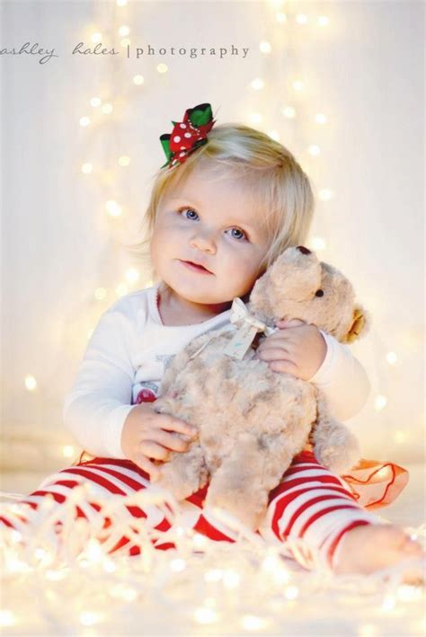 20 Christmas Photoshoot Ideas For Toddlers