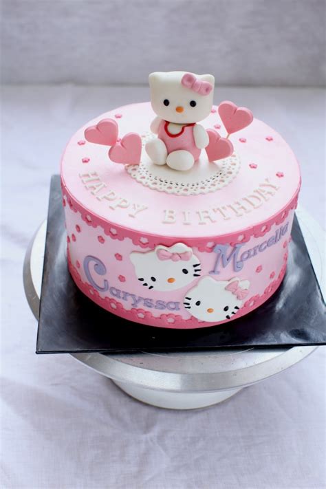 Последние твиты от hello kitty (@hellokitty). Hello Kitty Cake Design - masam manis