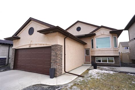 Bitterfield Drive - Amber Trails House For Sale - Gino Cipriano