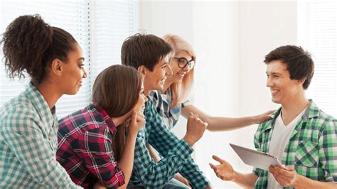 There are a ton of ways that you can make money as a teenager. 26 Ways To Make Money As A Teen In 2021 - Arts and Budgets