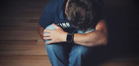 حيث الرغبة الملحة لممارسة العملية الجنسية والاندفاع نحو إشباعها مع أي شخص، وفي أي مكان لدرجة الإدمان الجنسي، ويصاب بعدها مهووس الجنس بالندم. التخلص من الوسواس القهري الجنسي - حياتكَ