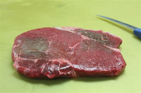 How To Tell If Steak Is Bad Or Spoiled Tips To Spot Raw Or Frozen Steak