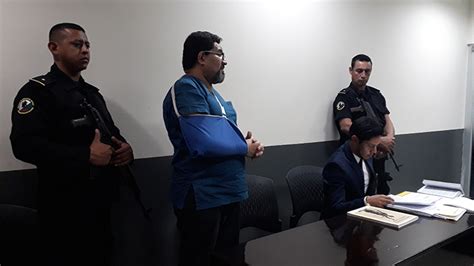 David páramo habla sobre sus hijos y cómo su religión ha dirigido su vida. Cirujano David Páramo solicita suspensión de condena por ...