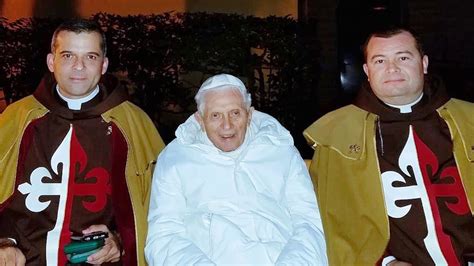 Benedicto Xvi Recibe A Los Heraldos Del Evangelio 🇪🇸 Youtube