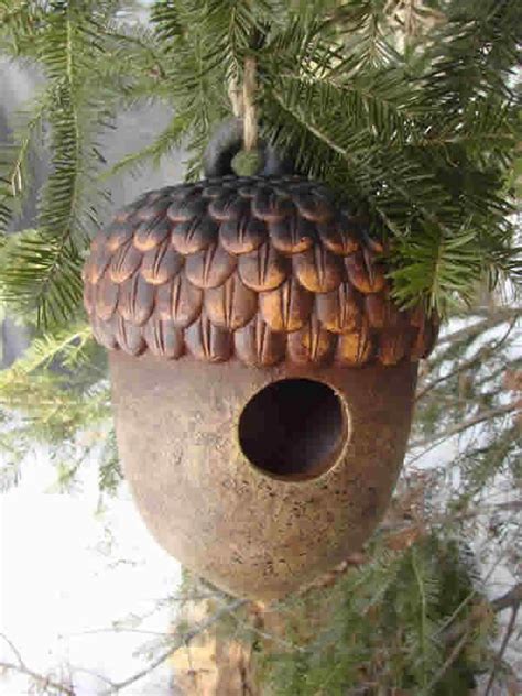 Oak Acorn Bird House Mondus Distinction Garden Decor