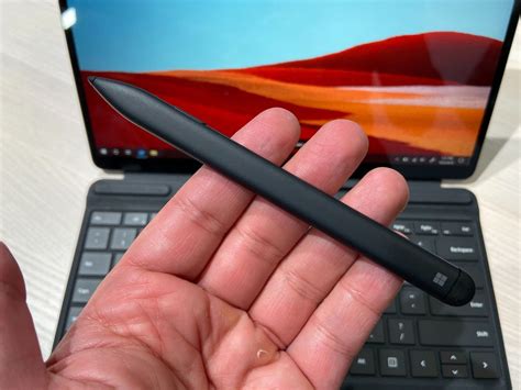 Microsofts Surface Slim Pen Vs Regular Surface Pen Whats The