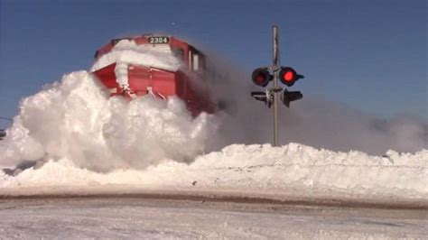 Snowpiercer Deep Snow No Problem For Train In Canada How Blizzards